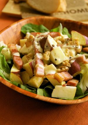 A picture of Autumn Salad with Sweet Potato and Apple.