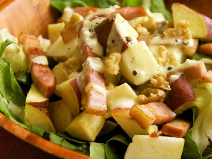 Recipe Autumn Salad with Sweet Potato and Apple the Awesome  Tasty