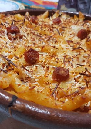 Una foto de Macarrones al horno con chistorra
