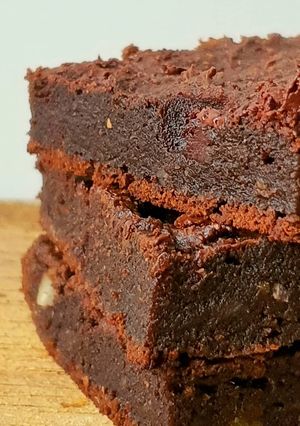 Una foto de Brownie SIN GLUTEN, SIN MANTECA (Fácil, rápido y sano)