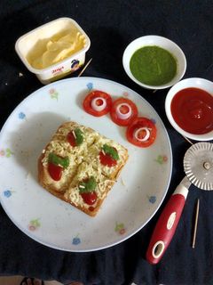 વેજ ચીઝ સેન્ડવીચ 🥪🥪((Veg Cheese Sandwich Recipe In Gujarati) રેસીપી મુખ્ય ફોટો