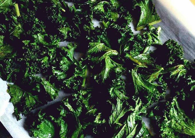 Simple Way to Prepare Quick Healthy Kale Chips!