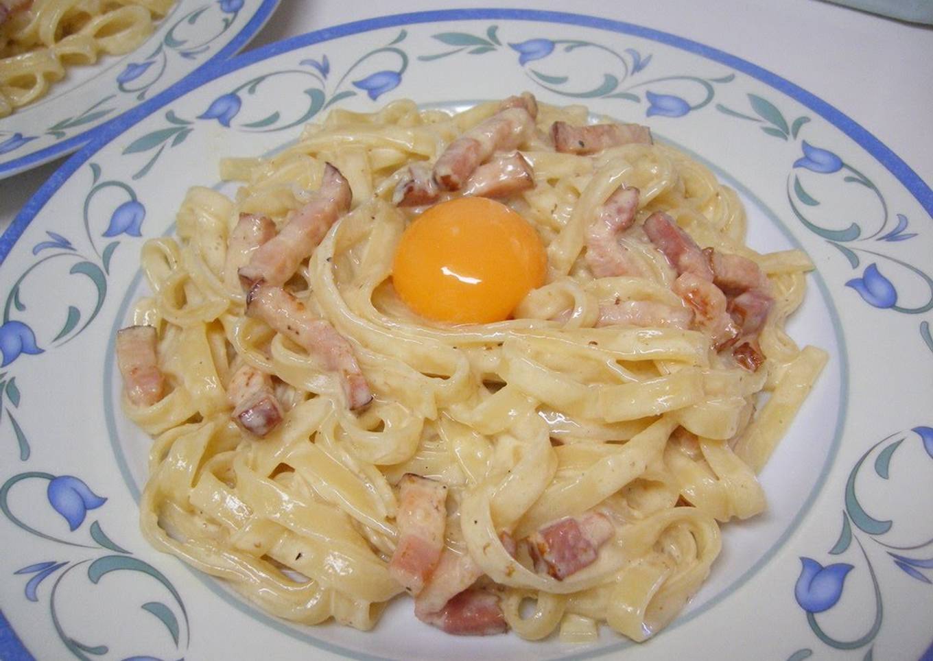 Italian Cuisine at Home! Creamy Spaghetti Carbonara