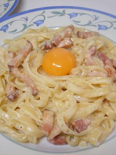A picture of Italian Cuisine at Home! Creamy Spaghetti Carbonara.
