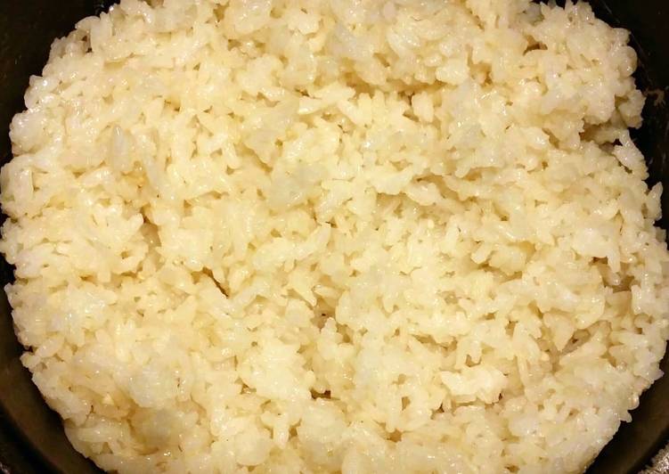 Brazilian Style Stovetop White Rice