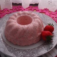 A picture of Light and Airy Strawberry Mousse with White Wine.