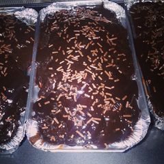 A picture of Batek Cakes.