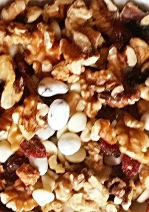 A picture of White craisins granola.
