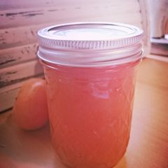 A picture of Quick and easy orange homemade marmalade.