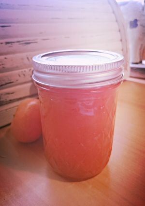 A picture of Quick and easy orange homemade marmalade.