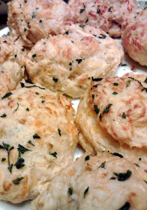 A picture of Red Lobster Cheddar Bay Biscuits - NOT BISQUICK!.