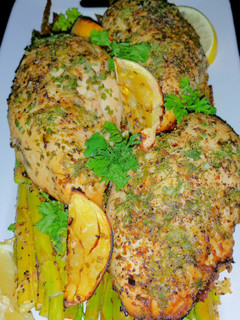 A picture of Mike's Garlic Lemon Herbed Chicken.