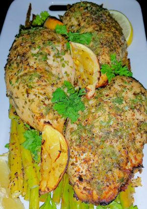 A picture of Mike's Garlic Lemon Herbed Chicken.