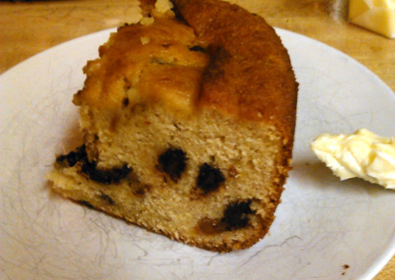 Banana chip snack cake