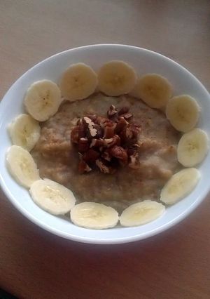 A picture of Vickys Banana Porridge, GF DF EF SF NF.