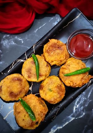 आलू चॉप(aloo chop recipe in hindi) रेसिपी मुख्य फोटो