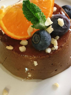Una foto de Budín en frío de algarrobaal aroma de mandarina