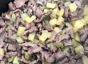 Una foto de Bistec con papitas (ideal para tacos)