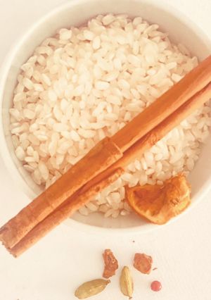 Una foto de Arroz con Masala Chai y Leche Vegetal