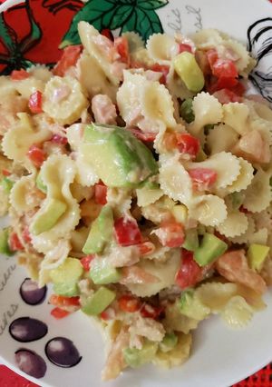 Una foto de Ensalada de pasta (corbatitas)