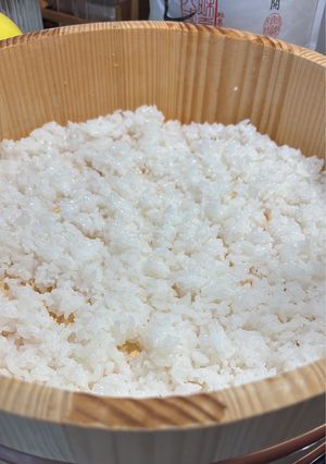 Una foto de Arroz de Sushi en rice cooker