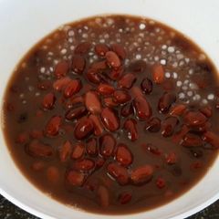 A picture of Red beans soup (sweet) #chinesecooking 红豆汤.