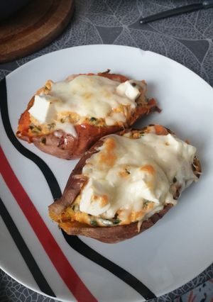 Spenótos-fetás töltött édesburgonya recept fotója