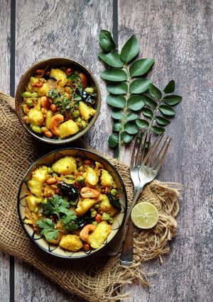A picture of MASALA IDLI (Spicy Stir fried Lentil & Rice Cakes).