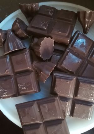 A picture of Dry Fruits chocolate.