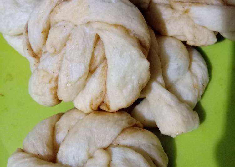 Resep Roti Kismis Kayu Manis Happycall, Enak Banget