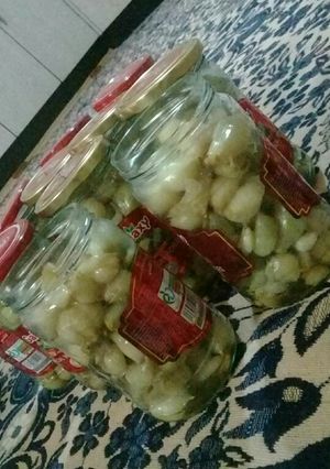 عکسی از دستور ترشی سیر سفید