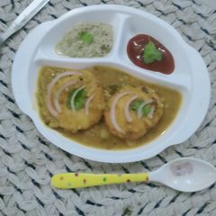 Sambhar vada A picture of Sambhar vada.