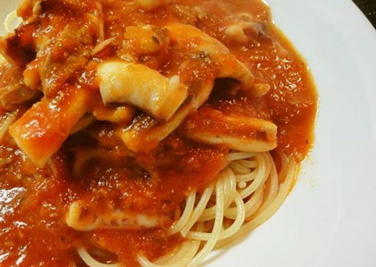 Steps to Make Perfect Calamari in Tomato Sauce Pasta