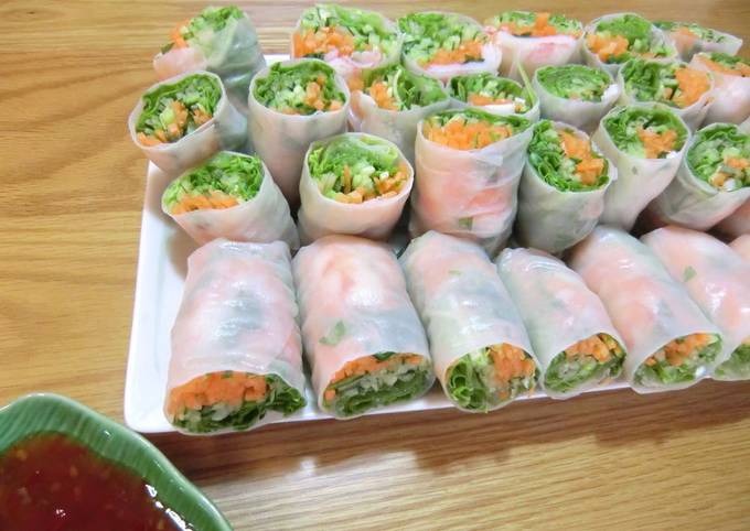 Simple Way to Make Homemade Fresh Spring Rolls with Shrimp