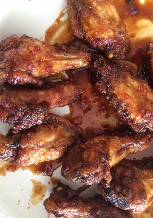 A picture of Double Sauce Wings.
