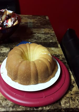 A picture of Cream Cheese Pound Cake.