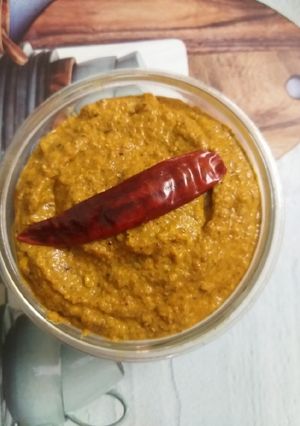 A picture of Bottlegourd Sesame chutney.