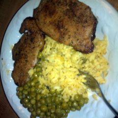 A picture of Baked Pork loin with broccoli rice au gratin.