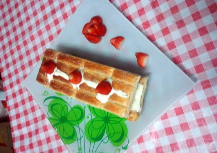 Simple Strawberry Mille Fueille Simple Strawberry Mille Fueille