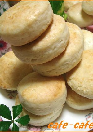 A picture of American-Style Biscuits.