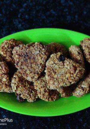 ওটস ডায়েট কুকিজ হাই প্রোটিন(oats diet cookies recipe in Bengali) রেসিপির প্রধান ছবি