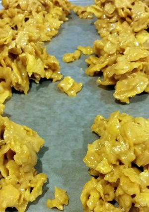 A picture of Cornflake candy.