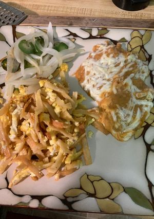 Una foto de Sopitas con Huevo #diademuertos #lacocinadeconsuelo