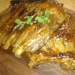 A picture of Sticky Mango and Ginger glazed ribs.