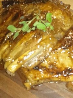 A picture of Sticky Mango and Ginger glazed ribs.