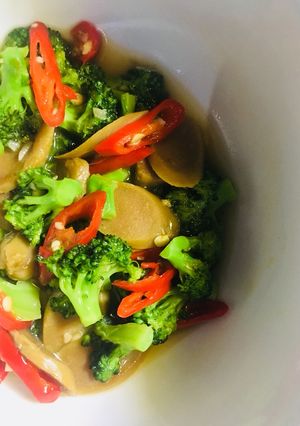 Foto resep Tumis brokoli sosis