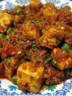 મટર પનીર (Matar Paneer Recipe In Gujarati) રેસીપી મુખ્ય ફોટો