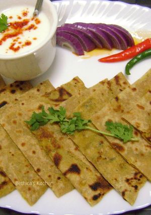 A picture of Chana Dal Paratha.