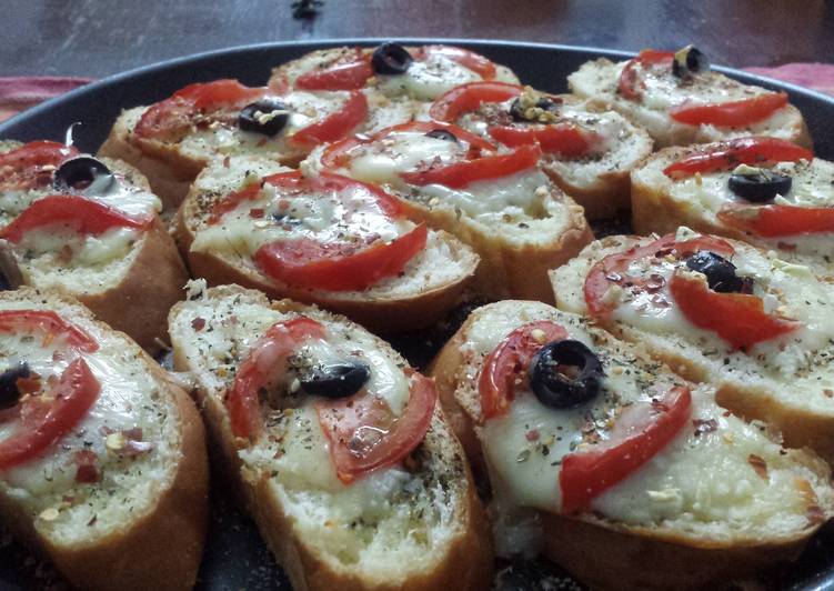 Steps to Make Quick Bruschetta Novella