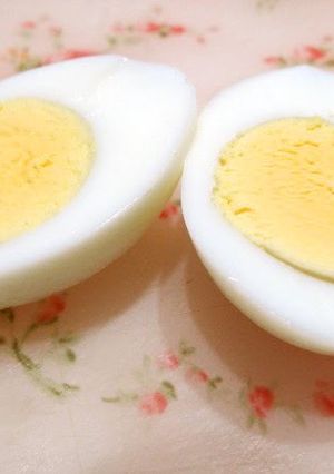 A picture of Quick, Easy and Cheap! How To Hard-Boil Eggs.